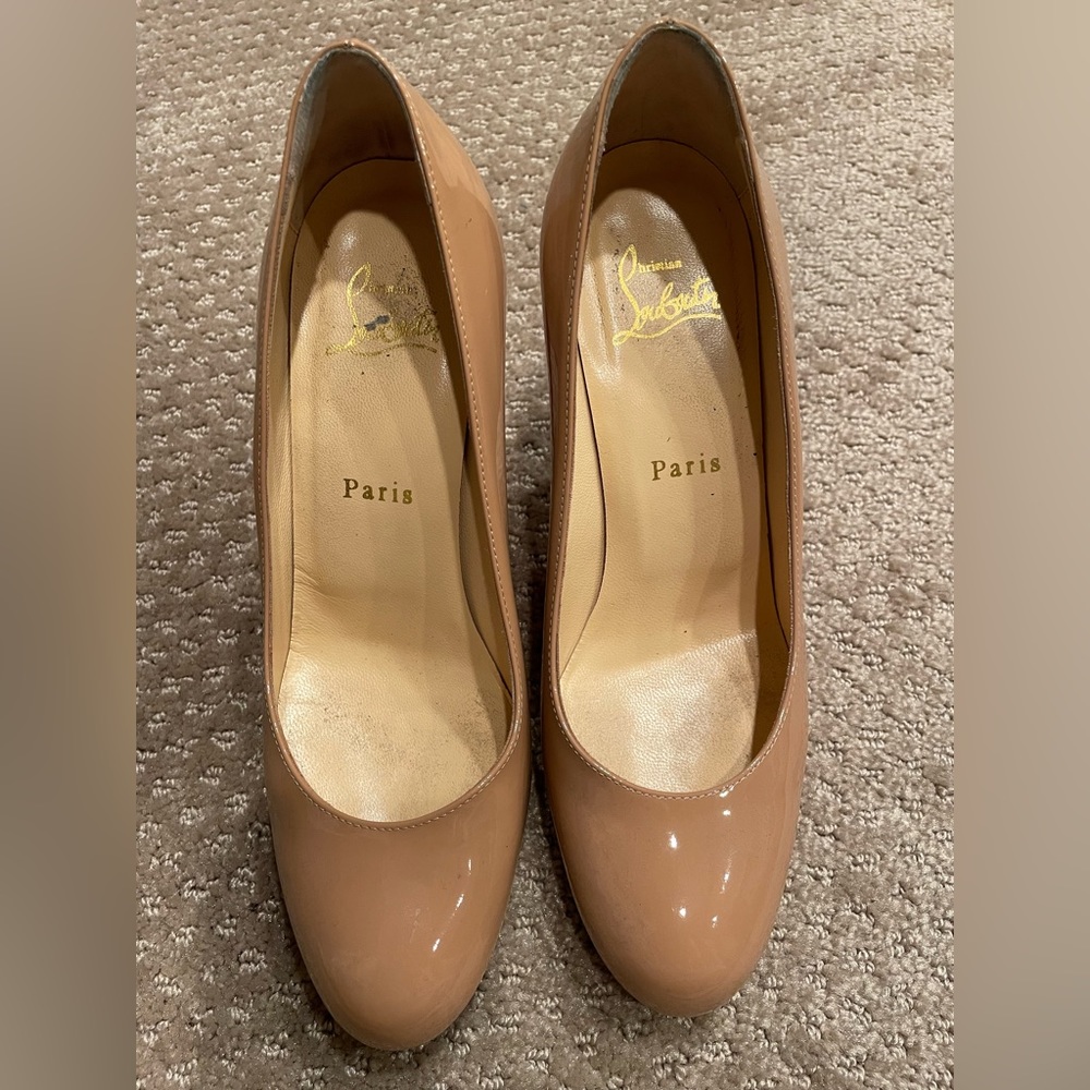 Christian Louboutin nude pumps